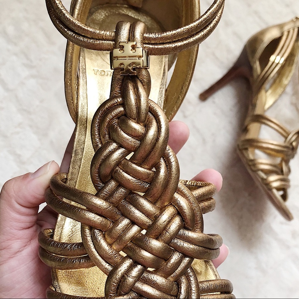 TORY BURCH Gold Braided Knot Heeled Sandals - Picture 4 of 8